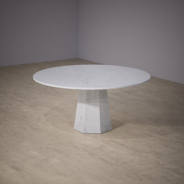 Round Dinner Table: Bianco Carrara