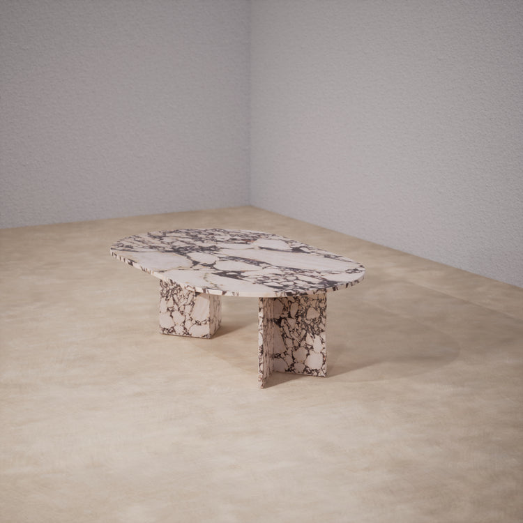 Oval Dinner Table: Calacatta Viola