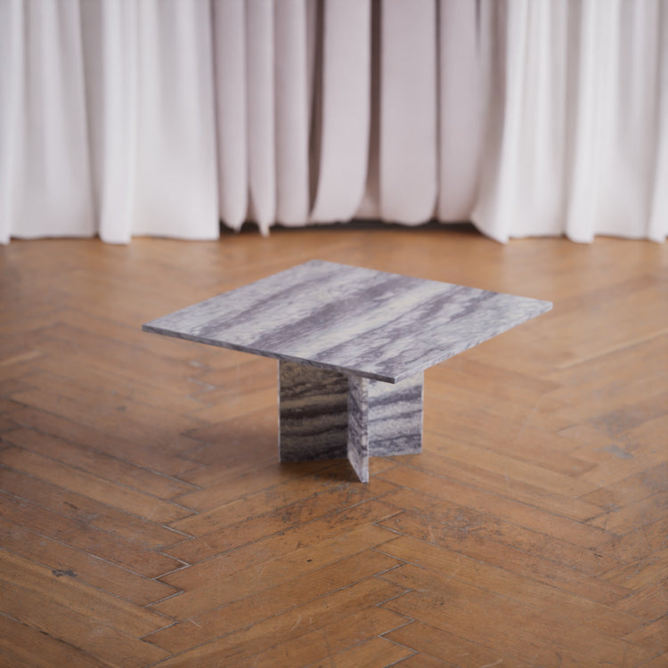 Side/Sofa Table: Cipollino