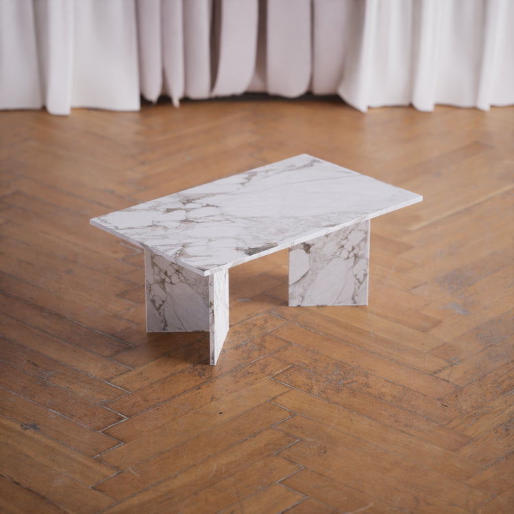 Side/Sofa Table: Calacatta Vagli