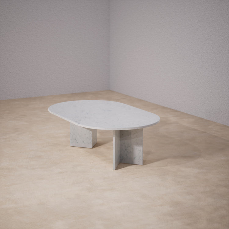 Oval Dinner Table: Bianco Carrara