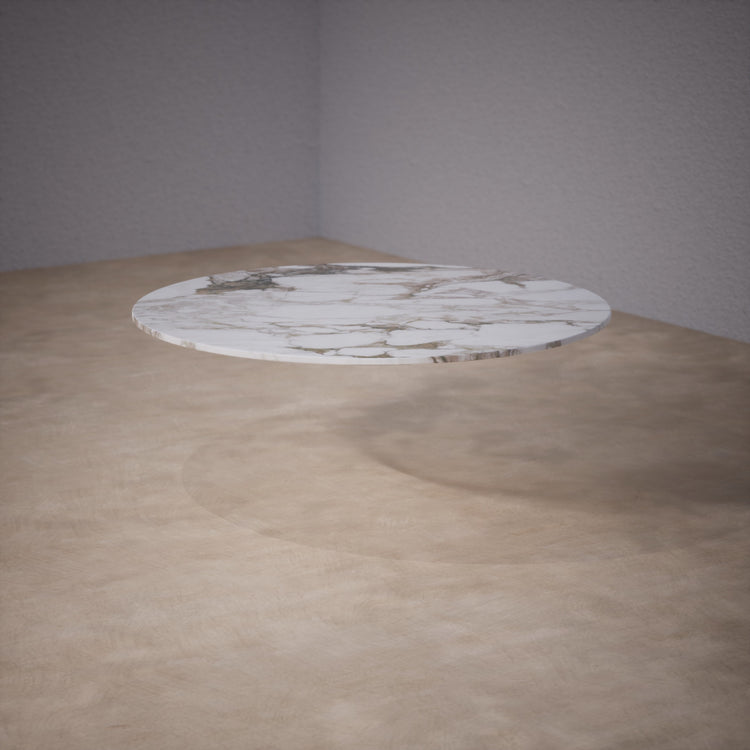 Round Dinner Table: Calacatta Vagli