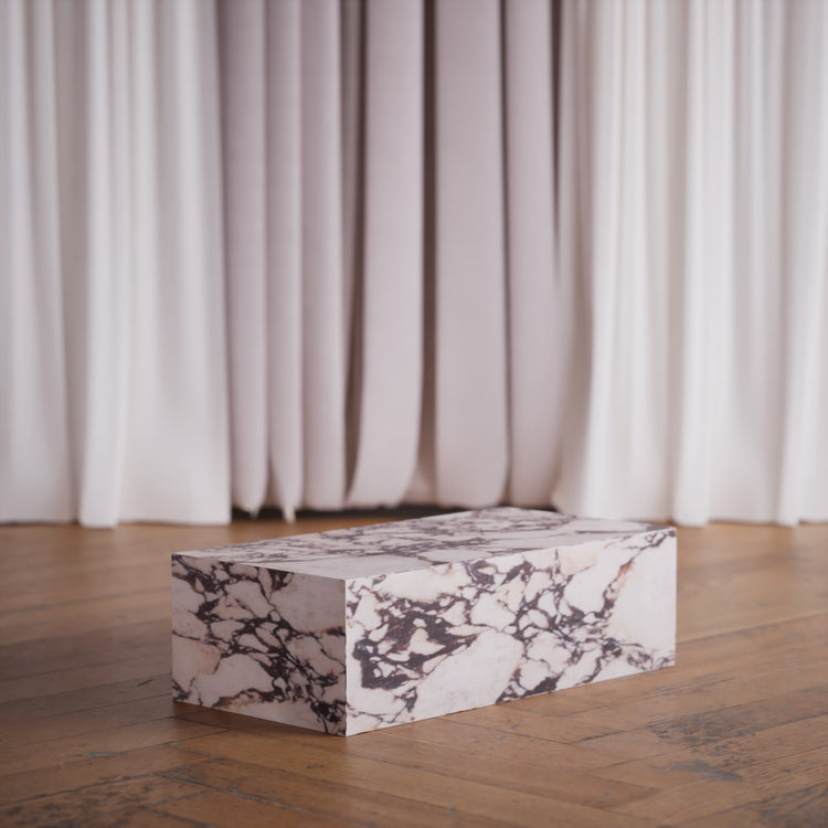 Cube: Calacatta Viola